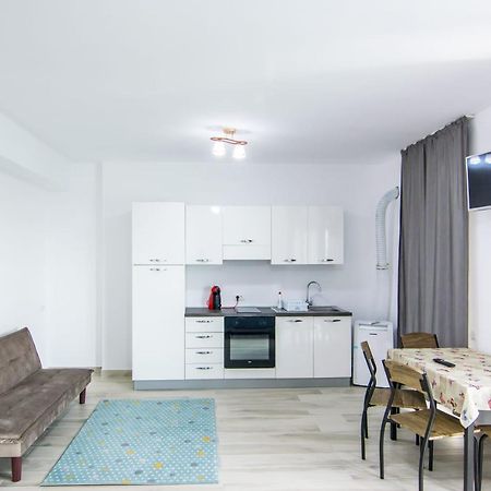 Fendi Apartment Năvodari Buitenkant foto